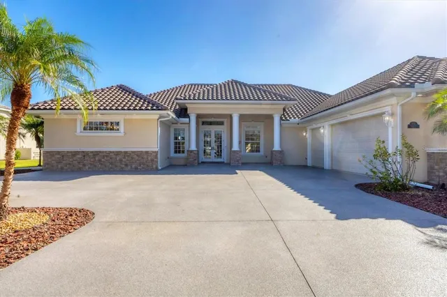 $999,990 | 192 Grand Oak Circle, Venice, FL 34292
