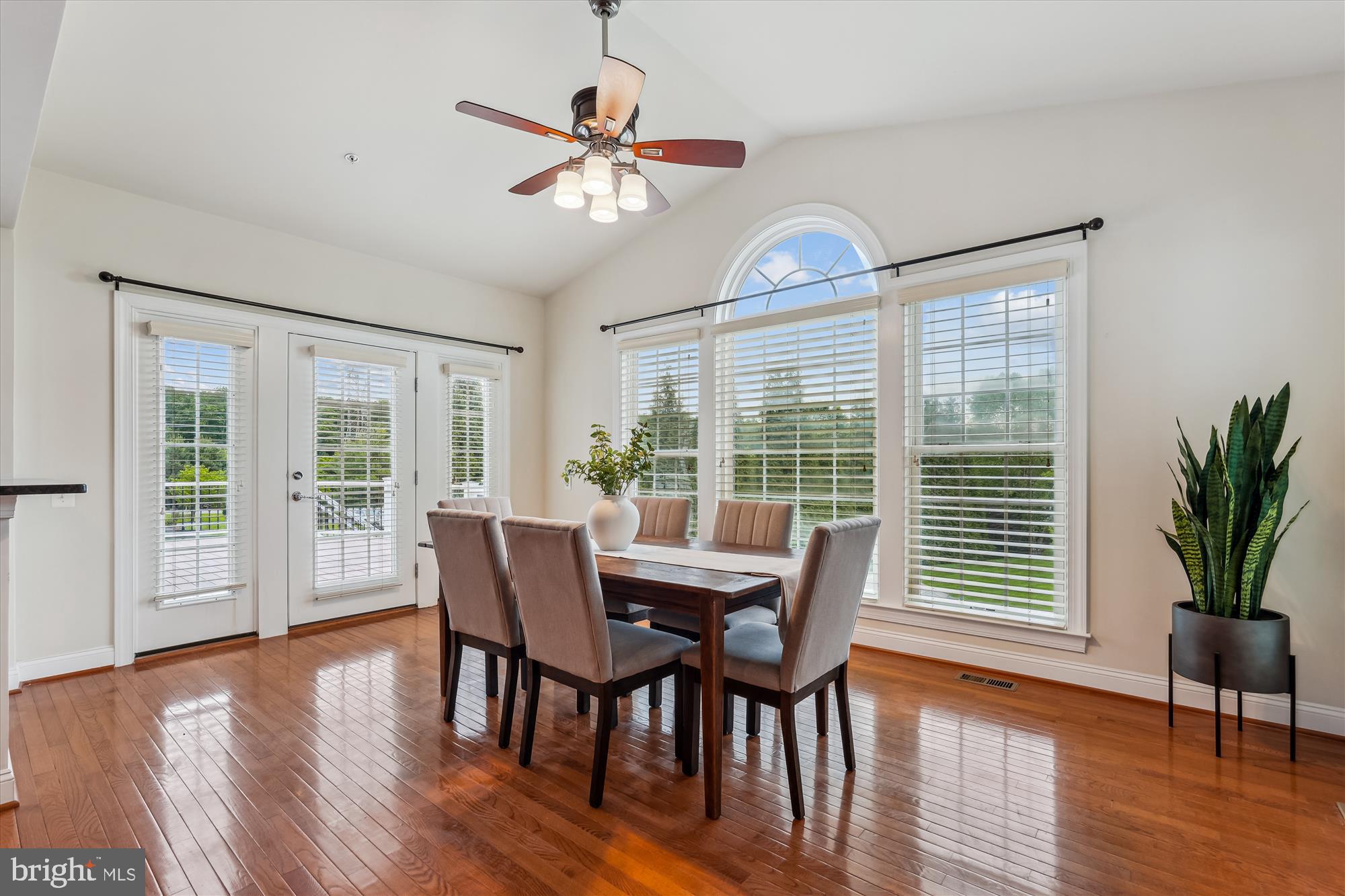 4806 Fair Hill Road Olney, MD 20832 - Photo 28 of 77 Breakfast Room