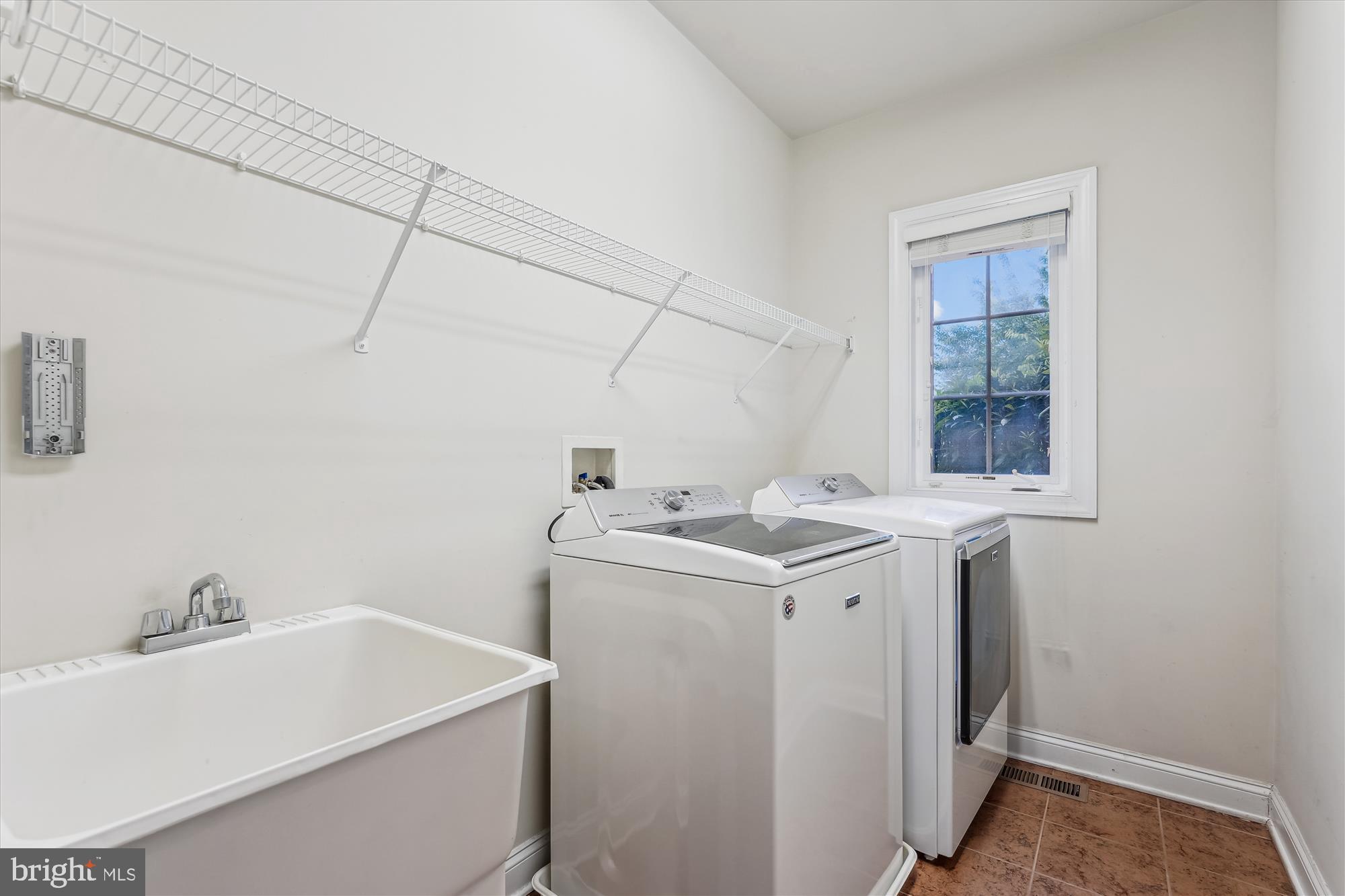 4806 Fair Hill Road Olney, MD 20832 - Photo 38 of 77 Laundry on Main Level