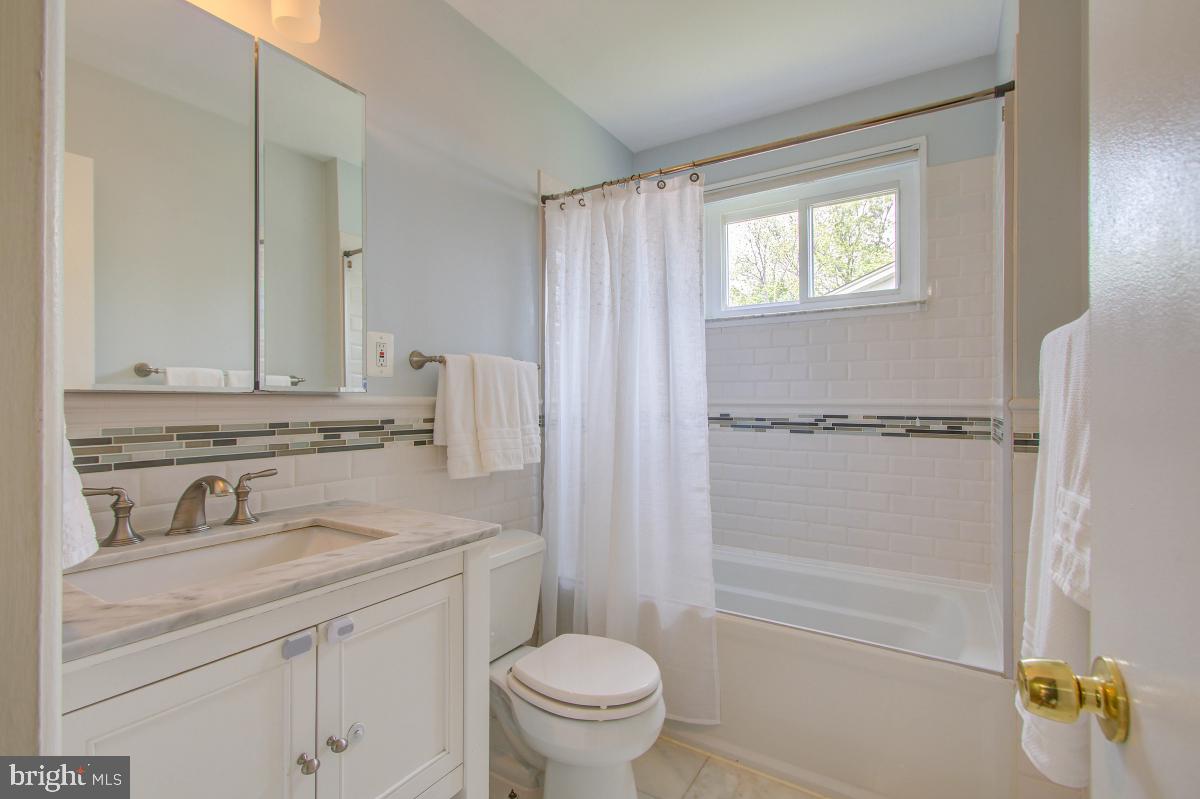 11206 Rock Road Rockville, MD 20852 - Photo 22 of 37 Gorgeous renovated bath.