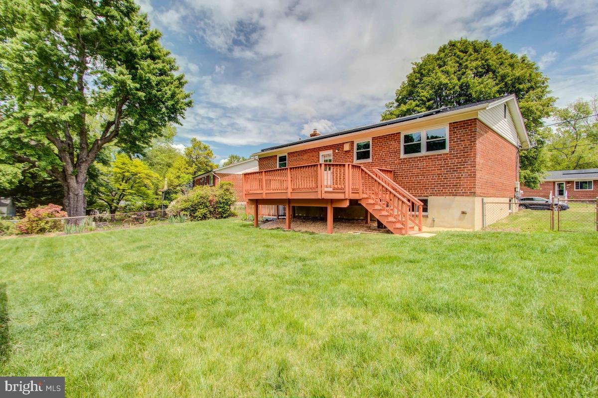 11206 Rock Road Rockville, MD 20852 - Photo 35 of 37 Fenced level yard.
