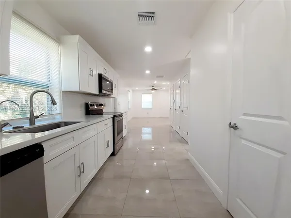 $2,195 | 13755 Southwest 20th Street, Davie, FL 33325