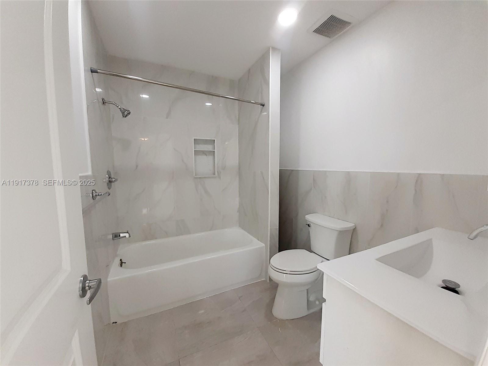 13755 Southwest 20th Street Davie, FL 33325 - Photo 9 of 19