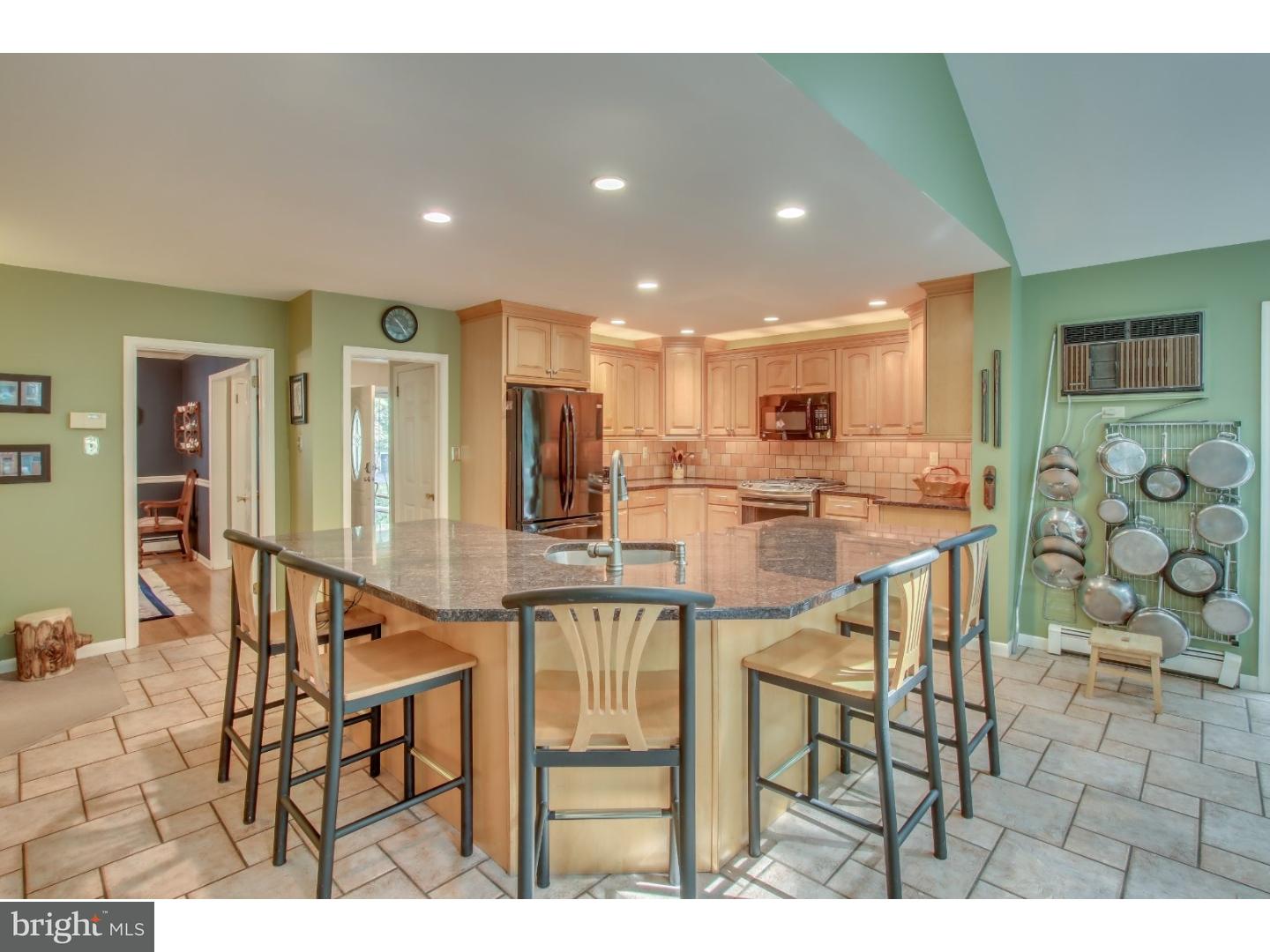 16 Scott Road Doylestown, PA 18901 - Photo 8 of 25 Kitchen