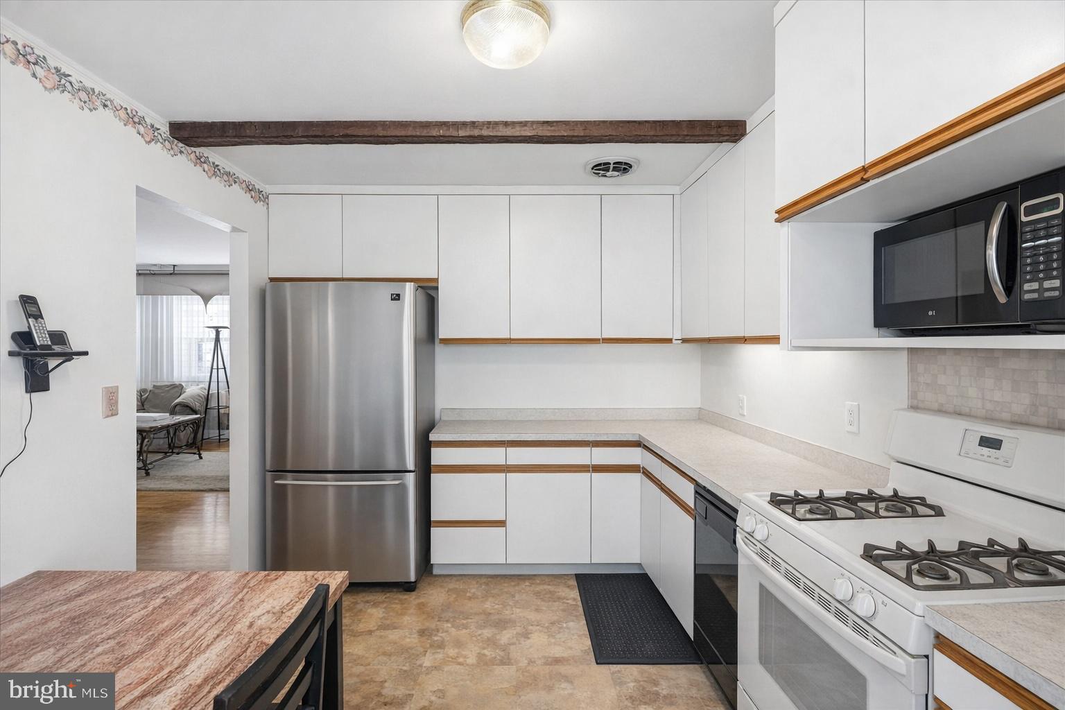 9063 Meadow Heights Road Randallstown, MD 21133 - Photo 11 of 39