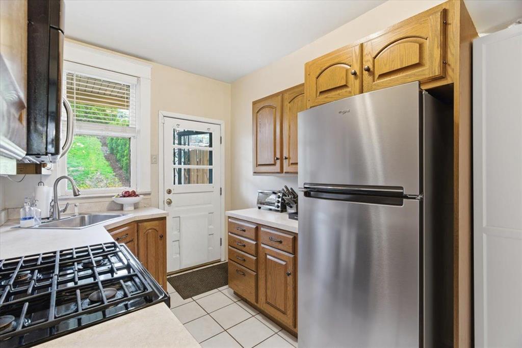 168 Merrimac Street Pittsburgh, PA 15211 - Photo 12 of 35