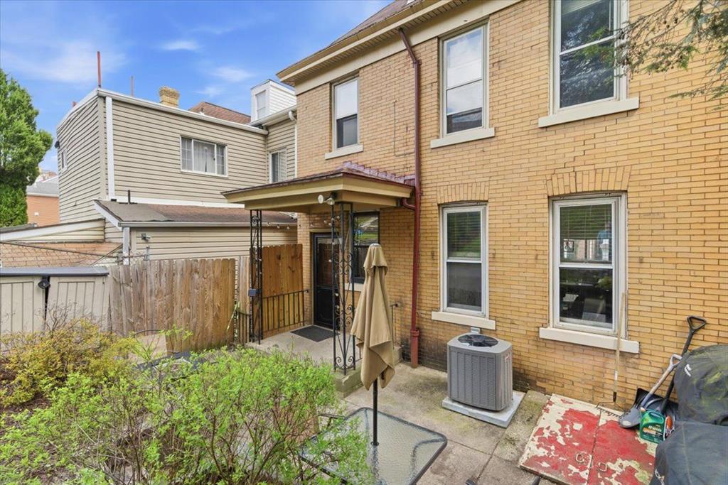 168 Merrimac Street Pittsburgh, PA 15211 - Photo 23 of 35