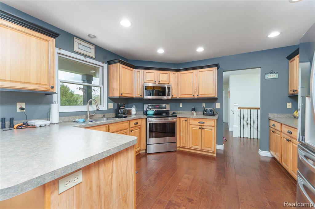5753 Gregory Road Gregory, MI 48137 - Photo 8 of 44