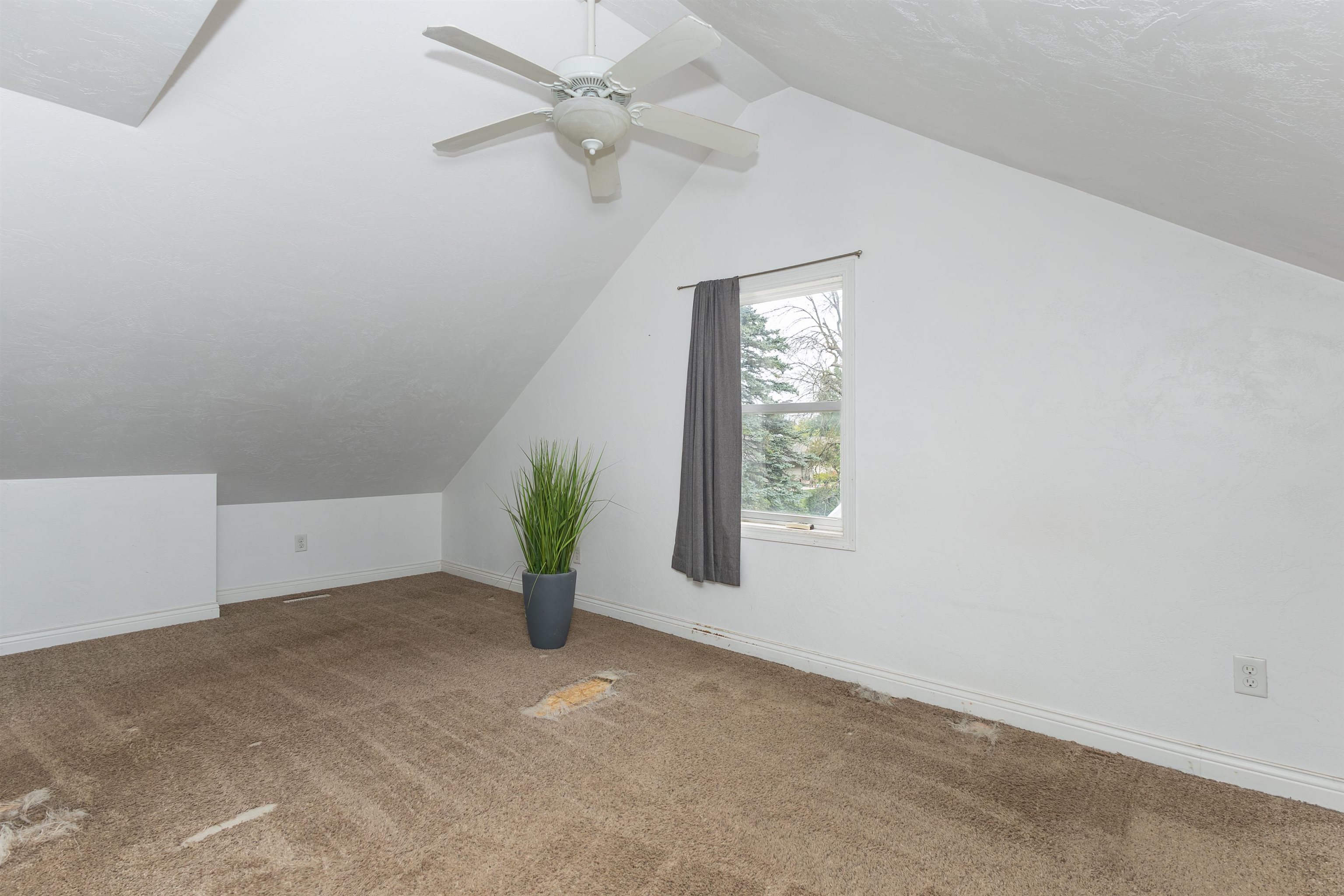 1585 Cold Spring Road Neenah, WI 54956 - Photo 20 of 35 Gallery Image 20