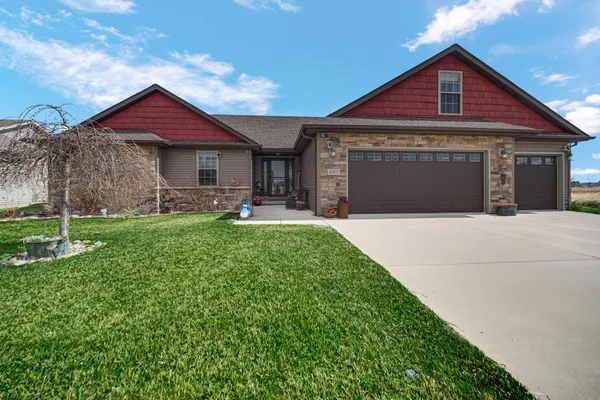 $415,000 | 1913 Holly Street Southeast, De Motte, IN 46310