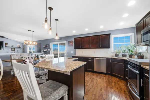$410,000 | 1913 Holly Street Southeast, De Motte, IN 46310