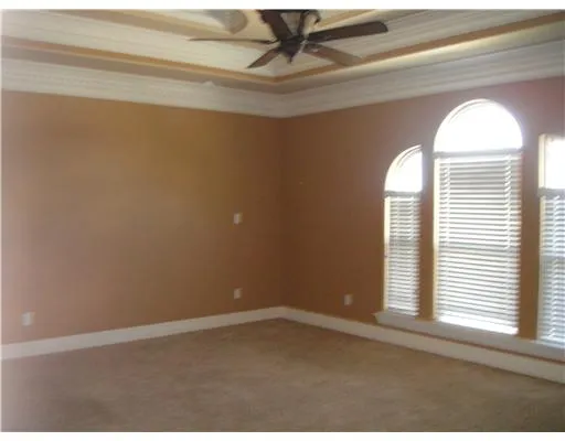 a view of empty room with window