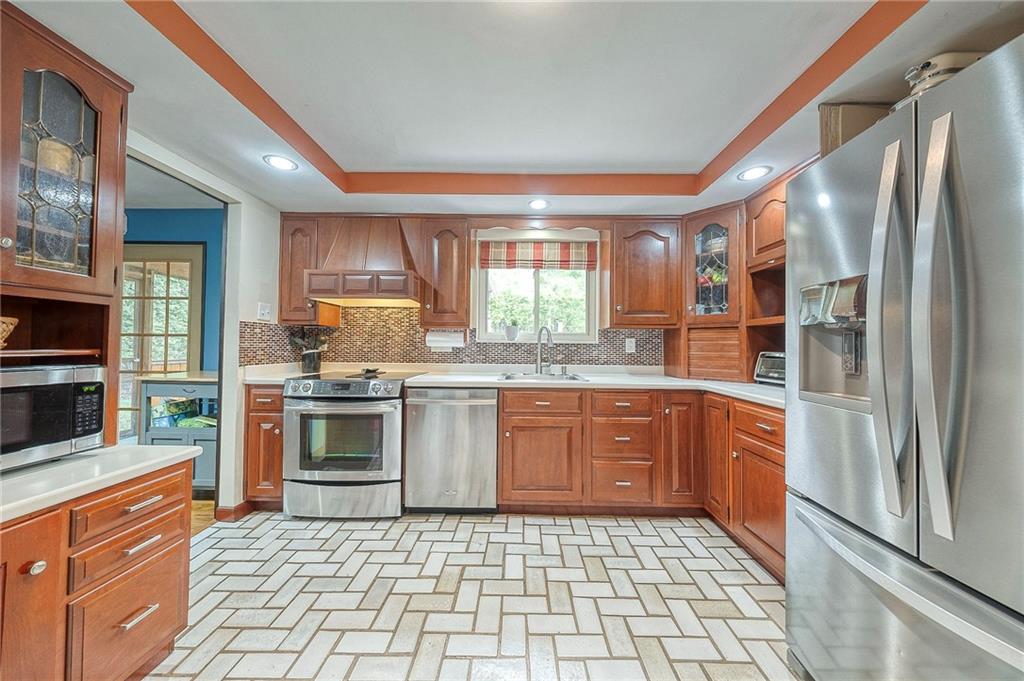59 Stancey Road Pittsburgh, PA 15220 - Photo 11 of 43 Gallery Image 11