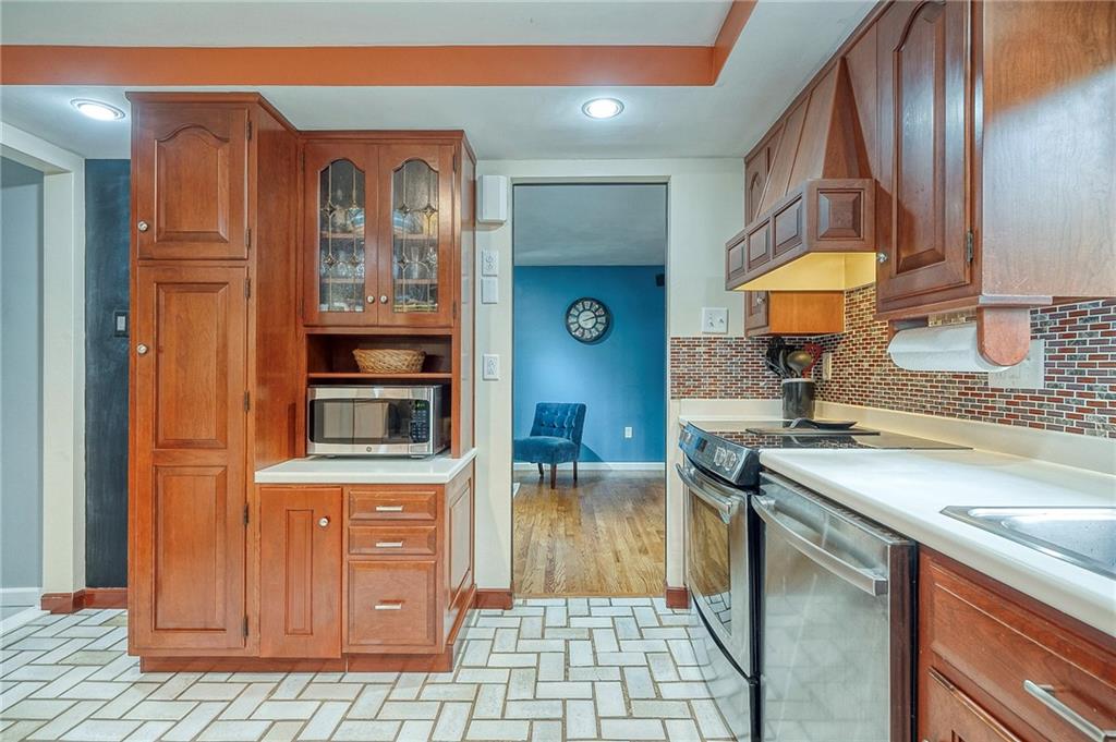 59 Stancey Road Pittsburgh, PA 15220 - Photo 13 of 43 Gallery Image 13