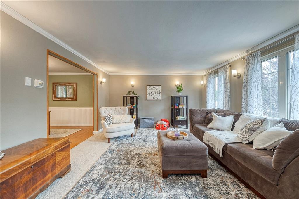59 Stancey Road Pittsburgh, PA 15220 - Photo 4 of 43 Gallery Image 4