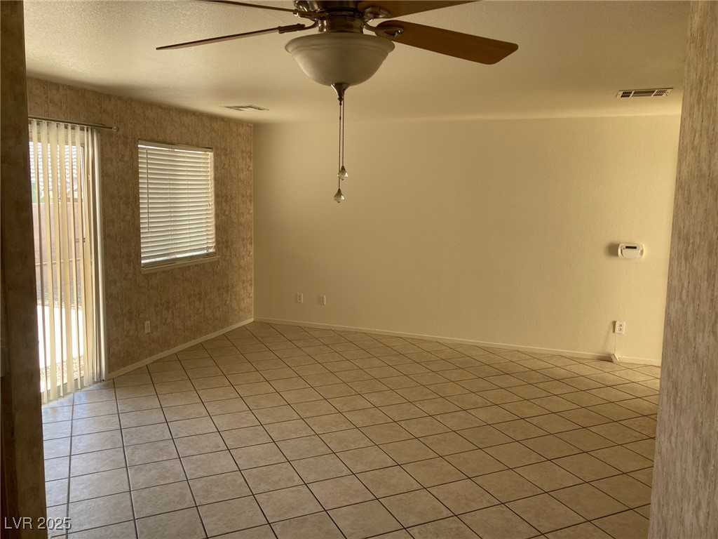 800 Spotted Eagle Street Henderson, NV 89015 - Photo 8 of 20