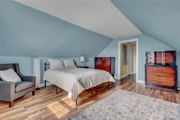 $624,999 | 77 Farmers Avenue, Lindenhurst, NY 11757