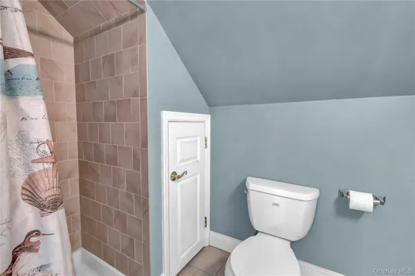 $624,999 | 77 Farmers Avenue, Lindenhurst, NY 11757