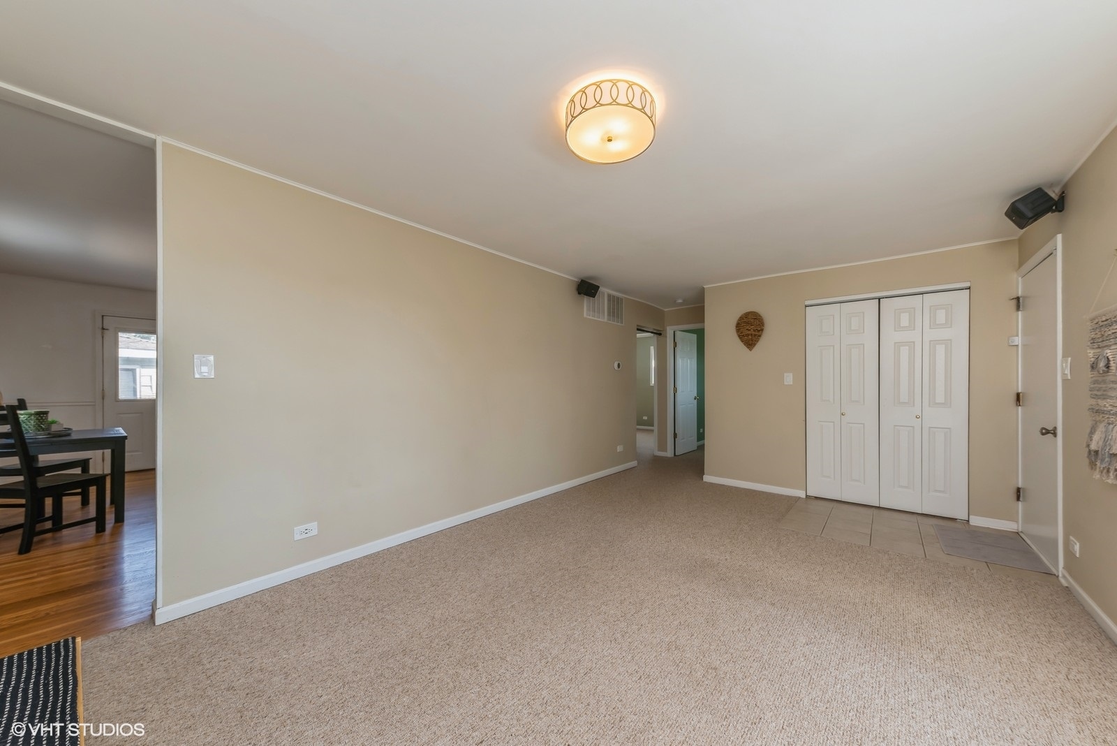 2506 Kirchoff Road Rolling Meadows, IL 60008 - Photo 7 of 12 Gallery Image 7