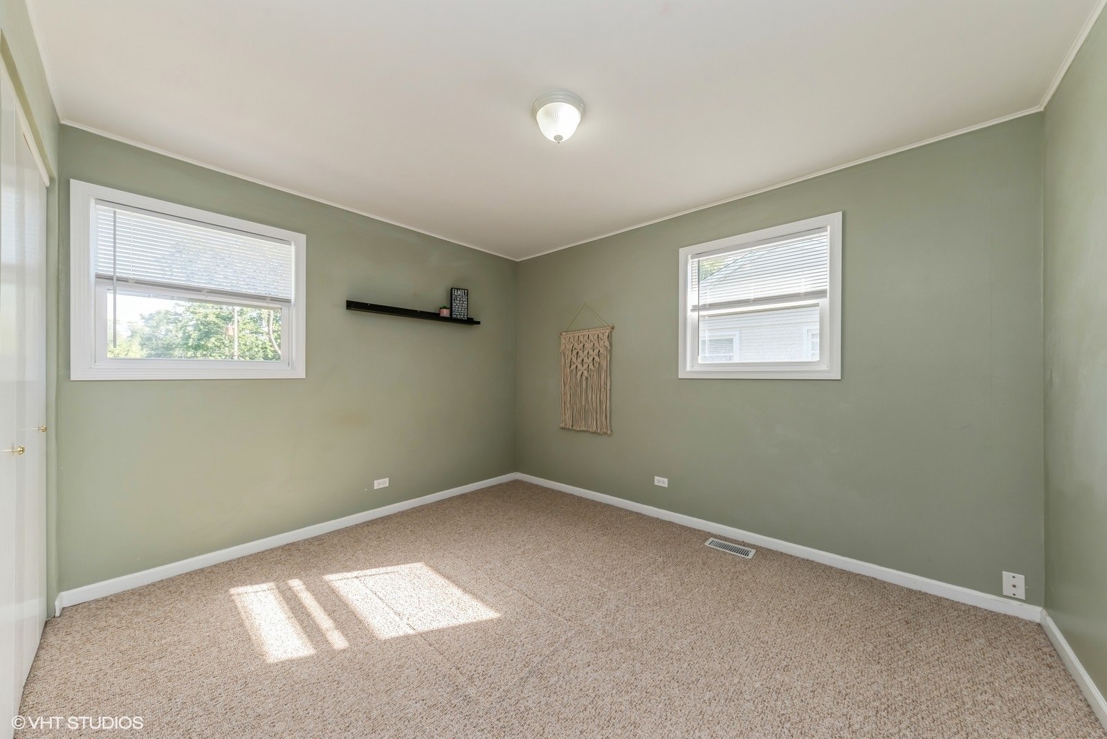 2506 Kirchoff Road Rolling Meadows, IL 60008 - Photo 9 of 12 Gallery Image 9