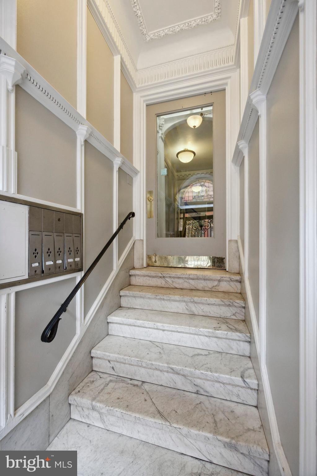 1723 Spruce Street Philadelphia, PA 19103 - Photo 8 of 24 a view of an entryway