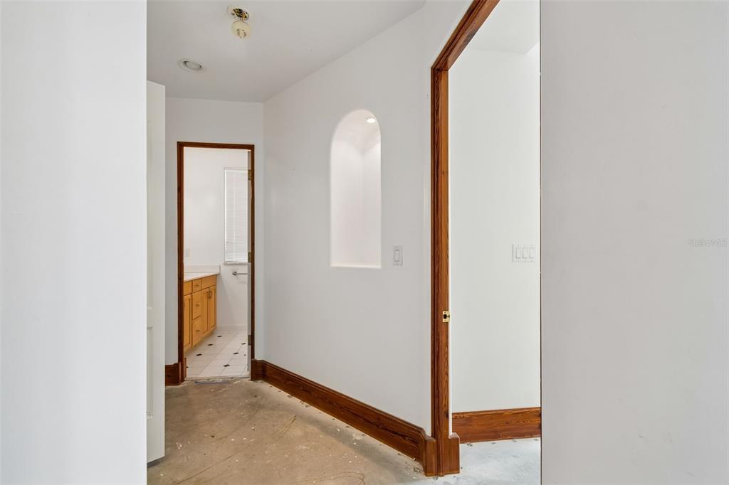 2811 Sunset Way St. Pete Beach, FL 33706 - Photo 37 of 97 a view of a room with mirror