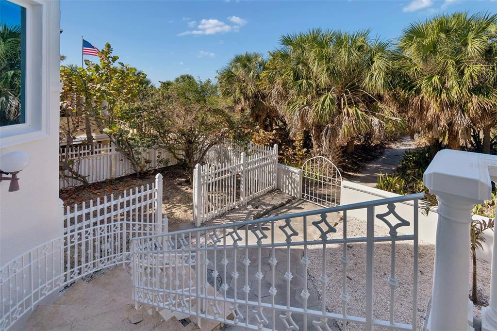 2811 Sunset Way St. Pete Beach, FL 33706 - Photo 10 of 97