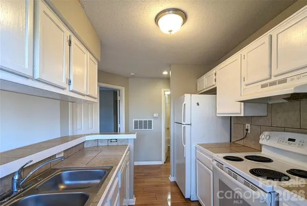 $175,000 | 8137 Cedar Glen Drive, Charlotte, NC 28212