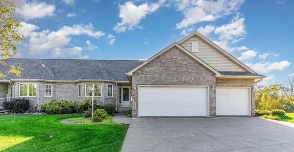 $400,000 | 912 Aurora Circle, Red Wing, MN 55066