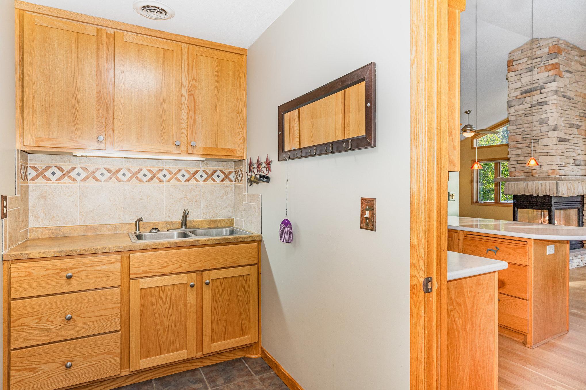 912 Aurora Circle Red Wing, MN 55066 - Photo 19 of 44