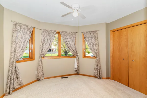 $400,000 | 912 Aurora Circle, Red Wing, MN 55066