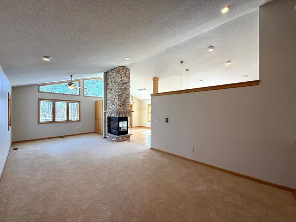 $400,000 | 912 Aurora Circle, Red Wing, MN 55066