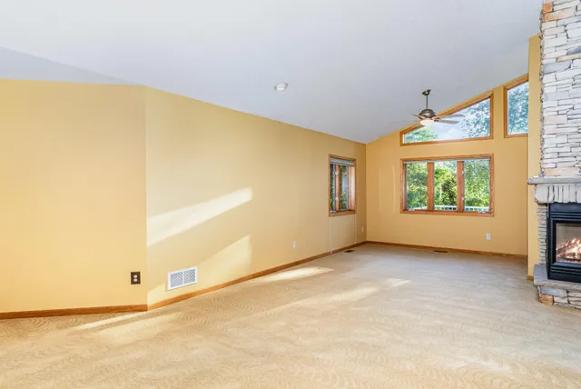 $400,000 | 912 Aurora Circle, Red Wing, MN 55066