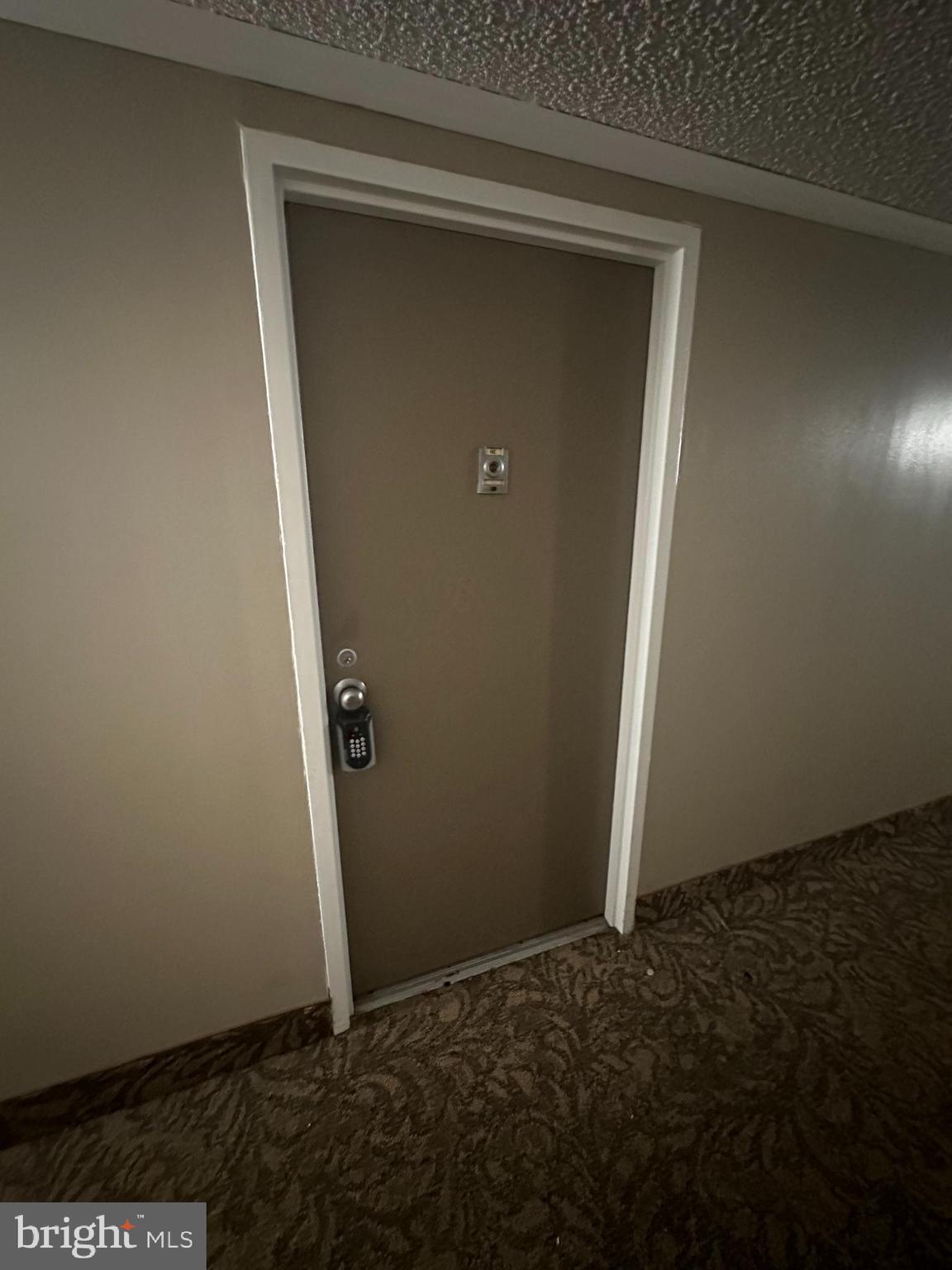 5911 Edsall Road, Unit 912 Alexandria, VA 22304 - Photo 3 of 4
