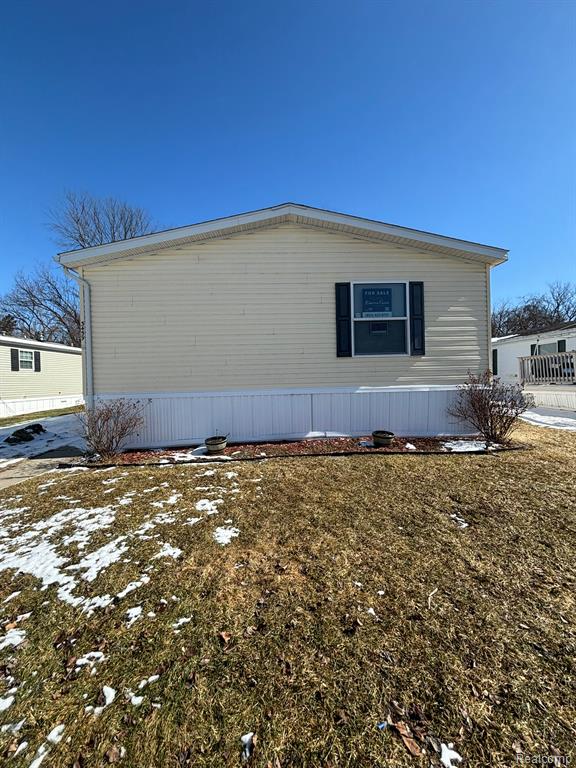 3459 Pine Ridge Burton, MI 48519 - Photo 4 of 25