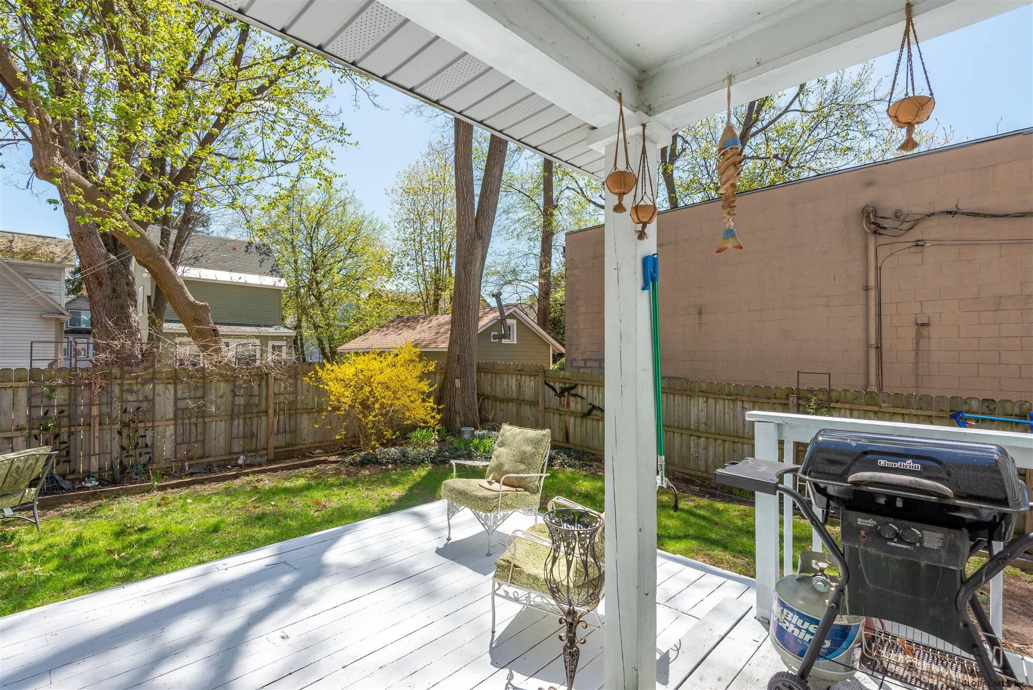42 Roland Place Schenectady, NY 12304 - Photo 21 of 27 Photo 23