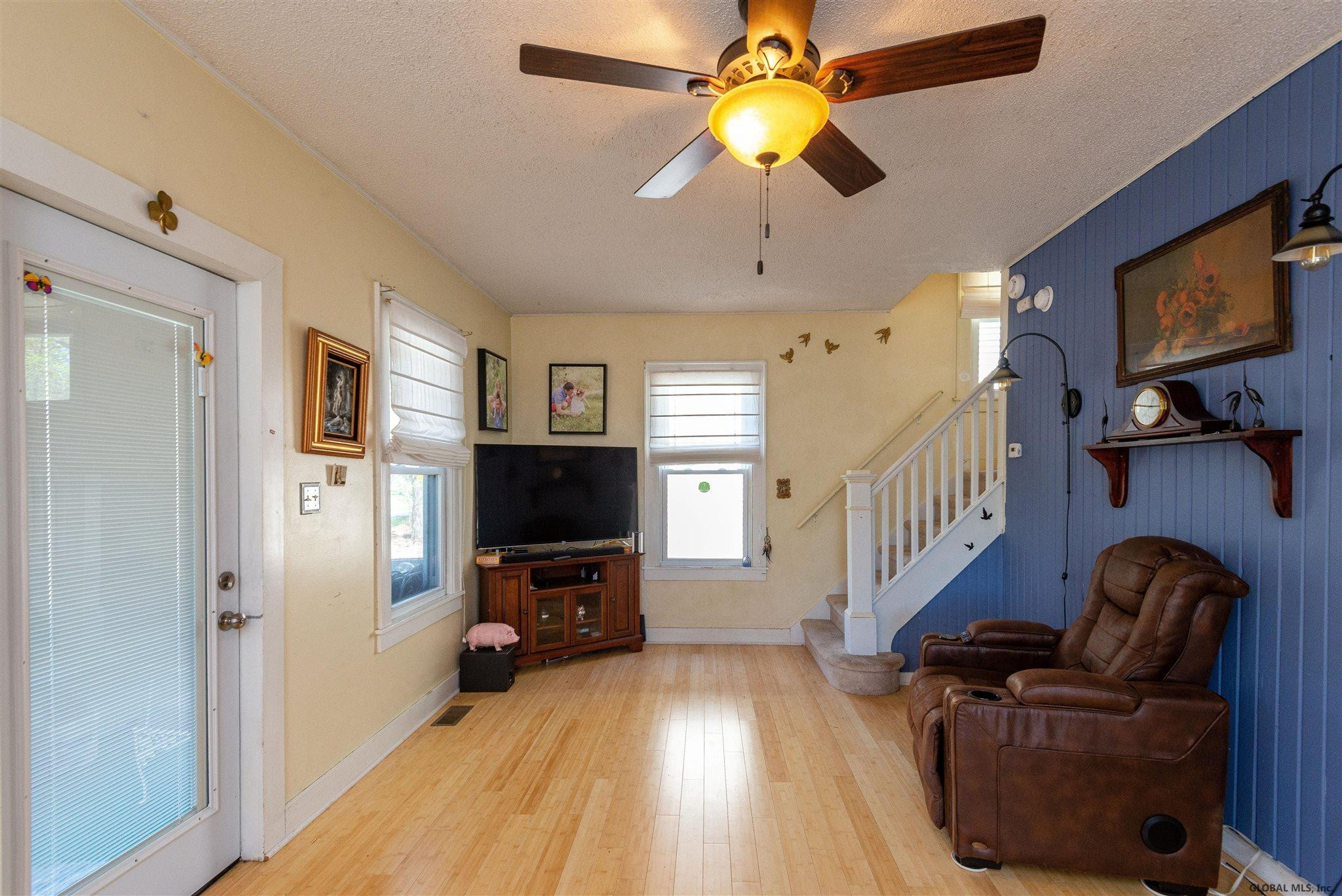 42 Roland Place Schenectady, NY 12304 - Photo 6 of 27 Photo 7