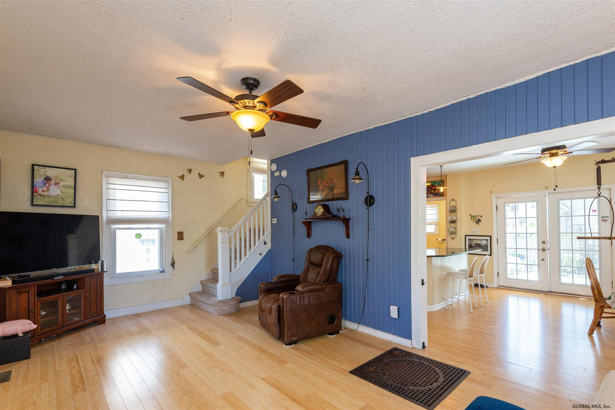 42 Roland Place Schenectady, NY 12304 - Photo 7 of 27 Photo 8