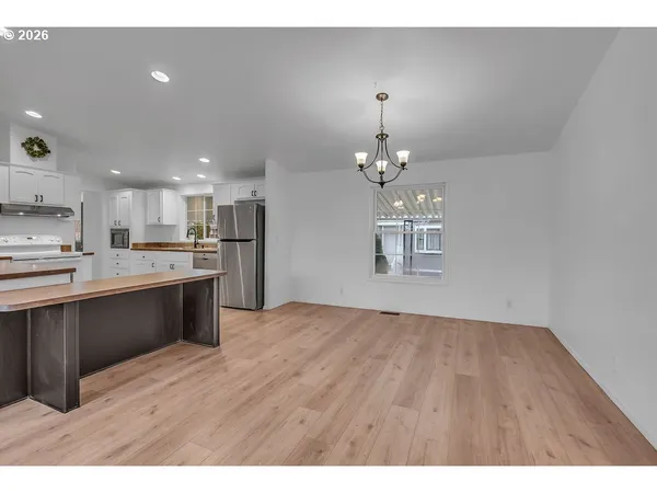 $199,900 | 15174 Southeast 122nd Avenue, Unit 87, Clackamas, OR 97015