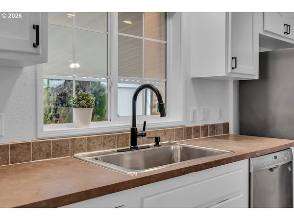 $199,900 | 15174 Southeast 122nd Avenue, Unit 87, Clackamas, OR 97015