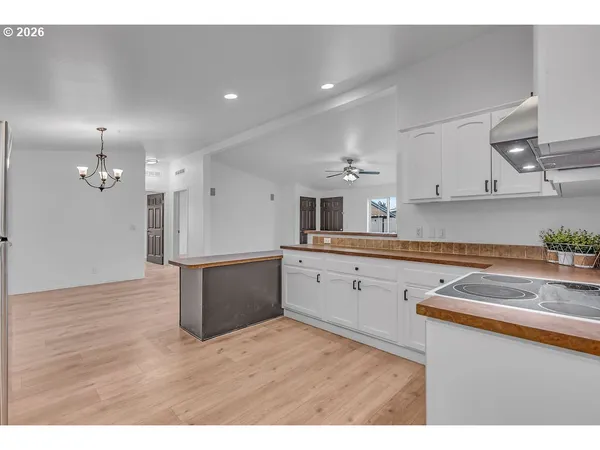 $199,900 | 15174 Southeast 122nd Avenue, Unit 87, Clackamas, OR 97015