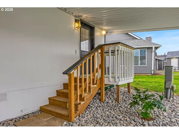 $199,900 | 15174 Southeast 122nd Avenue, Unit 87, Clackamas, OR 97015