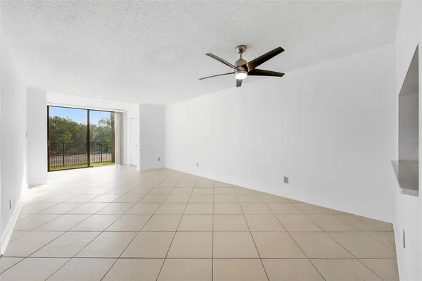 $2,195 | 1900 Pelican Landing Boulevard, Unit 1011, Clearwater, FL 33762