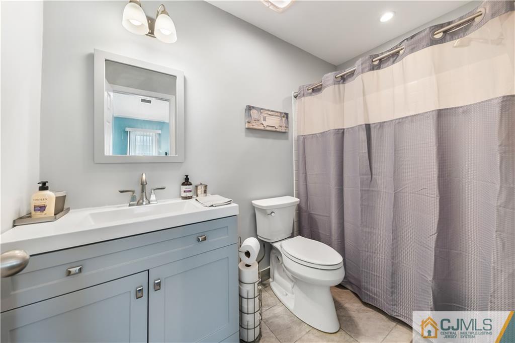 76 Winthrop Road Monroe Township, NJ 08831 - Photo 6 of 28 Gallery Image 6