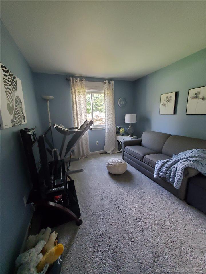 29550 Cotton Road New Baltimore, MI 48047 - Photo 47 of 59 50053894-46.JPG
