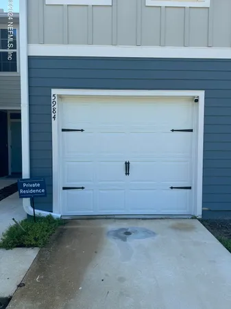 $1,750 | 5984 Creekside Crossing Drive, Jacksonville, FL 32210