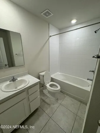 $1,750 | 5984 Creekside Crossing Drive, Jacksonville, FL 32210