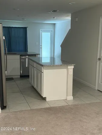 $1,750 | 5984 Creekside Crossing Drive, Jacksonville, FL 32210