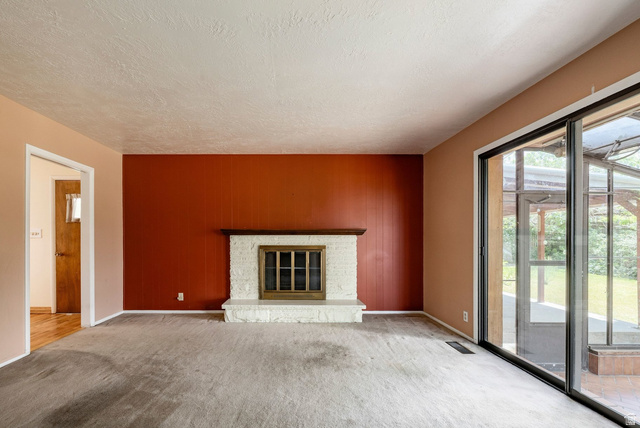 734 East 1850th Street South Bountiful, UT 84010 - Photo 4 of 44