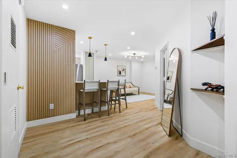 $475,000 | 21 Lake Street, Unit 1F, White Plains, NY 10603